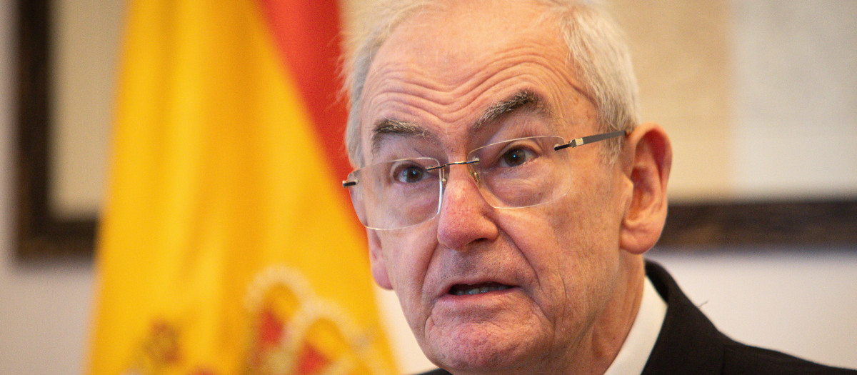 (El JEMAD (Jefe Estado Mayor de Defensa) Teodoro Esteban López Calderón