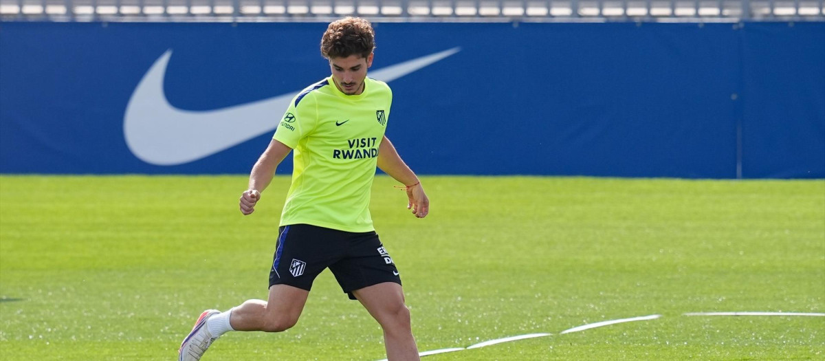 Julián Álvarez, durante un entrenamiento con el Atlético de Madrid