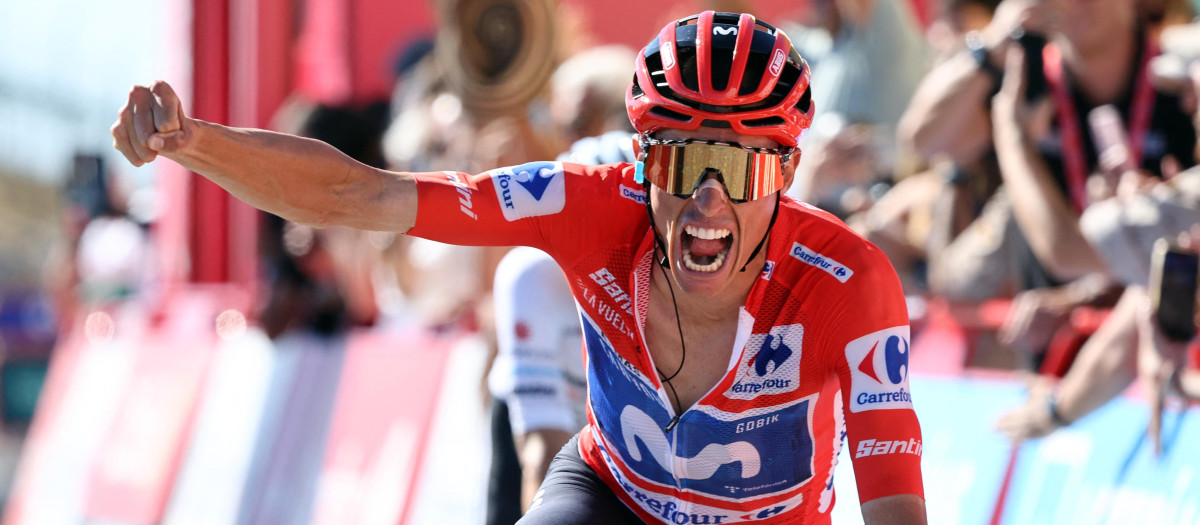 Enric Mas celebra su victoria en la novena etapa de la Vuelta a España
