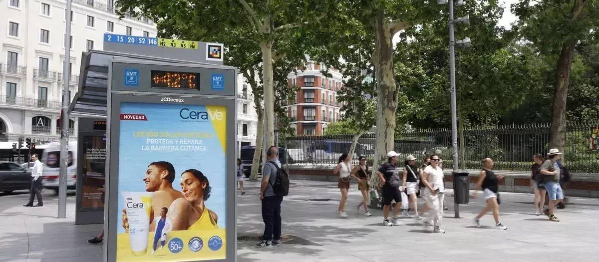 Madrileños asfixiados por la ola de calor