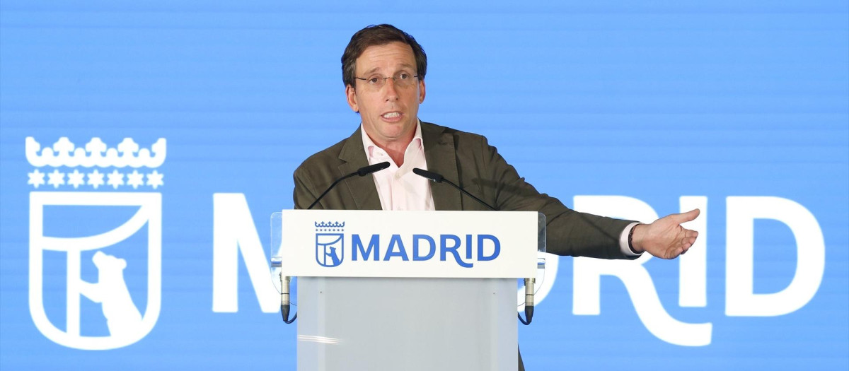 El alcalde de Madrid, José Luis Martínez-Almeida, ofrece una rueda de prensa tras presidir la reunión del equipo de Gobierno municipal