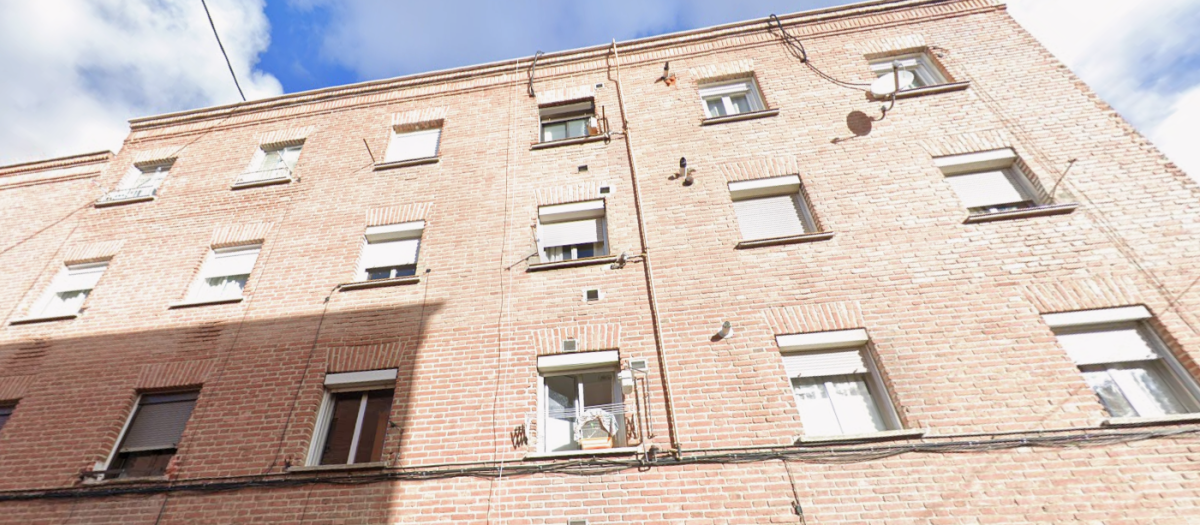 Facha del edificio, en la calle Santa Beatriz 17