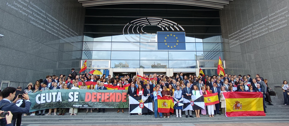 Decenas de personas se han concentrado en Bruselas