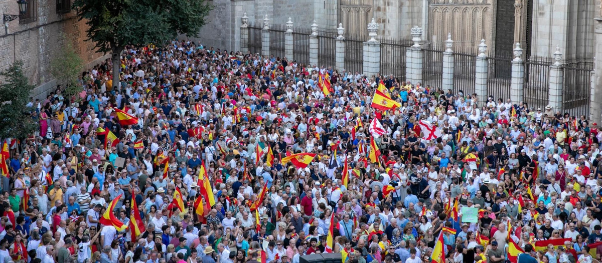 Concentración en Toledo en apoyo a Ceuta

REMITIDA / HANDOUT por JUANMA JIMENEZ
Fotografía remitida a medios de comunicación exclusivamente para ilustrar la noticia a la que hace referencia la imagen, y citando la procedencia de la imagen en la firma
02/9/2026