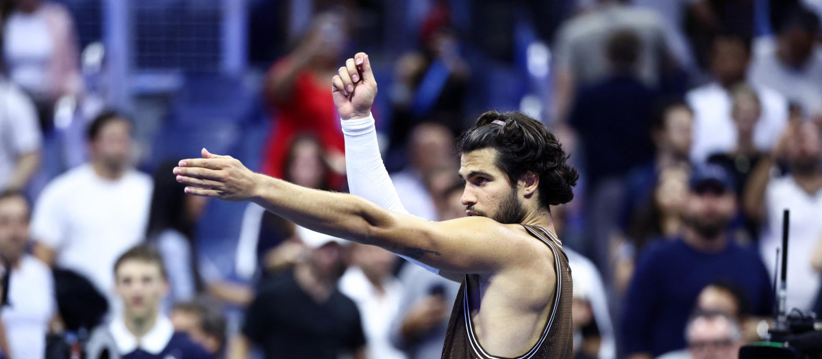 Spain's Carlos Alcaraz reacts after a point during the men's singles second round tennis match against Portugal's Jaime Faria on day four of the US Open tennis tournament at the USTA Billie Jean King National Tennis Center in New York City on September 2, 2026. (Photo by CHARLY TRIBALLEAU / AFP)