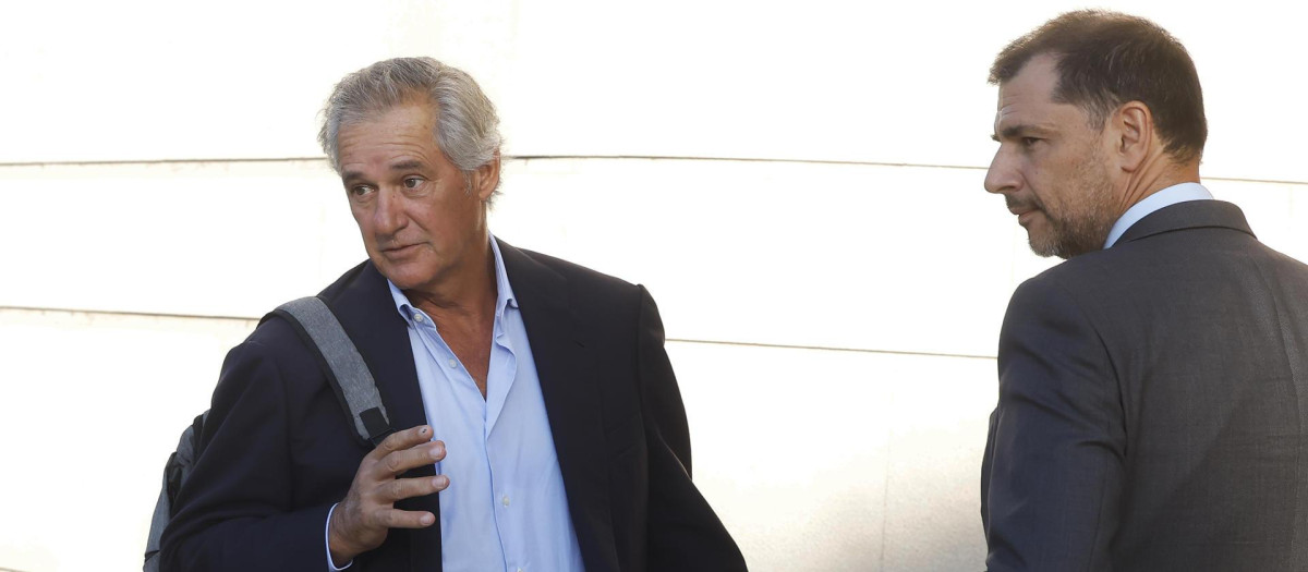 El presidente de Acciona, José Manuel Entrecanales, ha acudido este viernes al Palacio de Justicia de Navarra