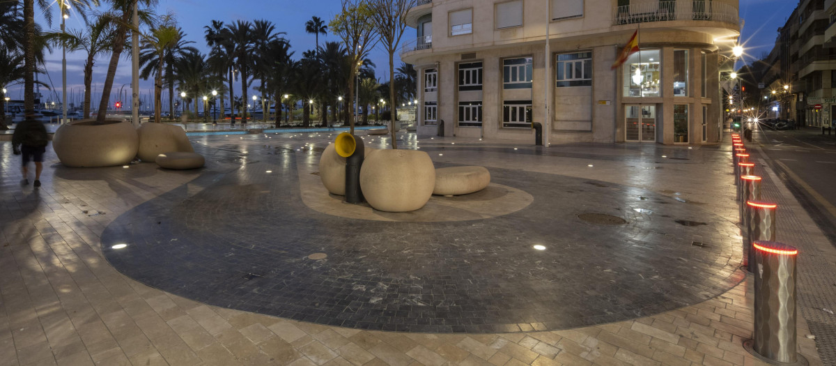 Imagen de archivo de la reurbanización explanada de la Fase III Alacant