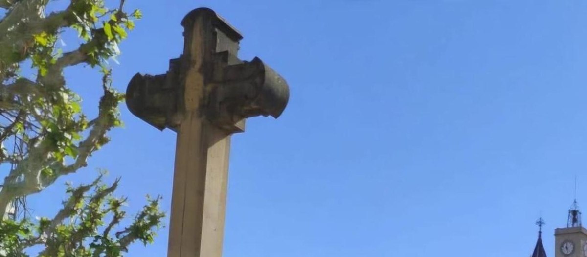 La Cruz del Pont Vell de Gironella, que conmemora las misiones populares de 1942