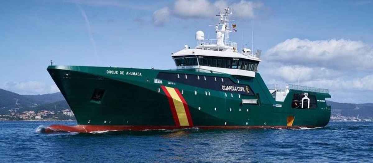 La patrullera de la Guardia Civil 'Duque de Ahumada' trabaja bajo las órdenes de Frontex en el Canal de la Mancha