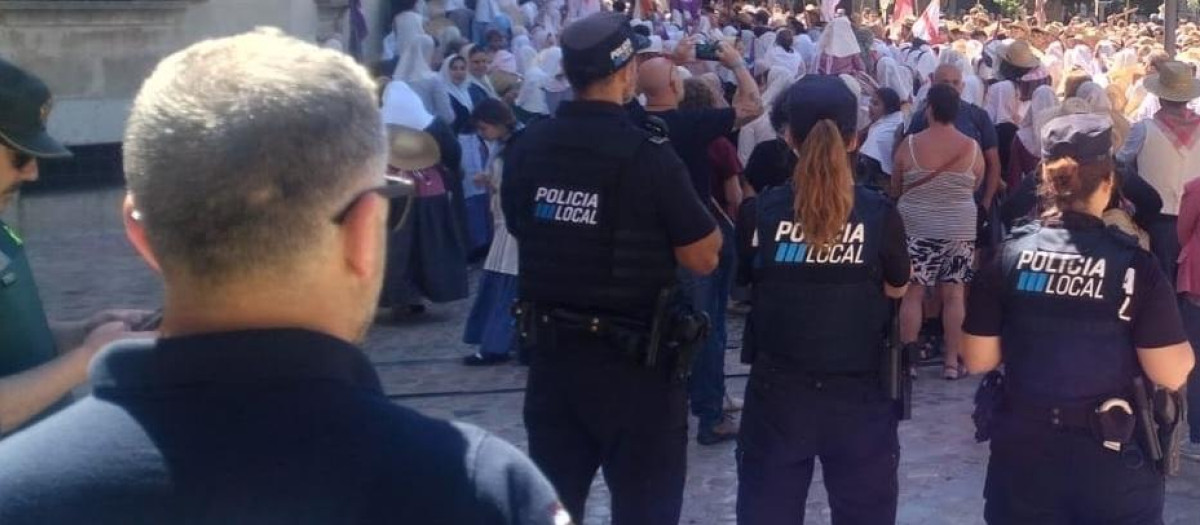 El Govern refuerza el dispositivo municipal de seguridad de las fiestas de la Mare de Déu de Gràcia de Maó.