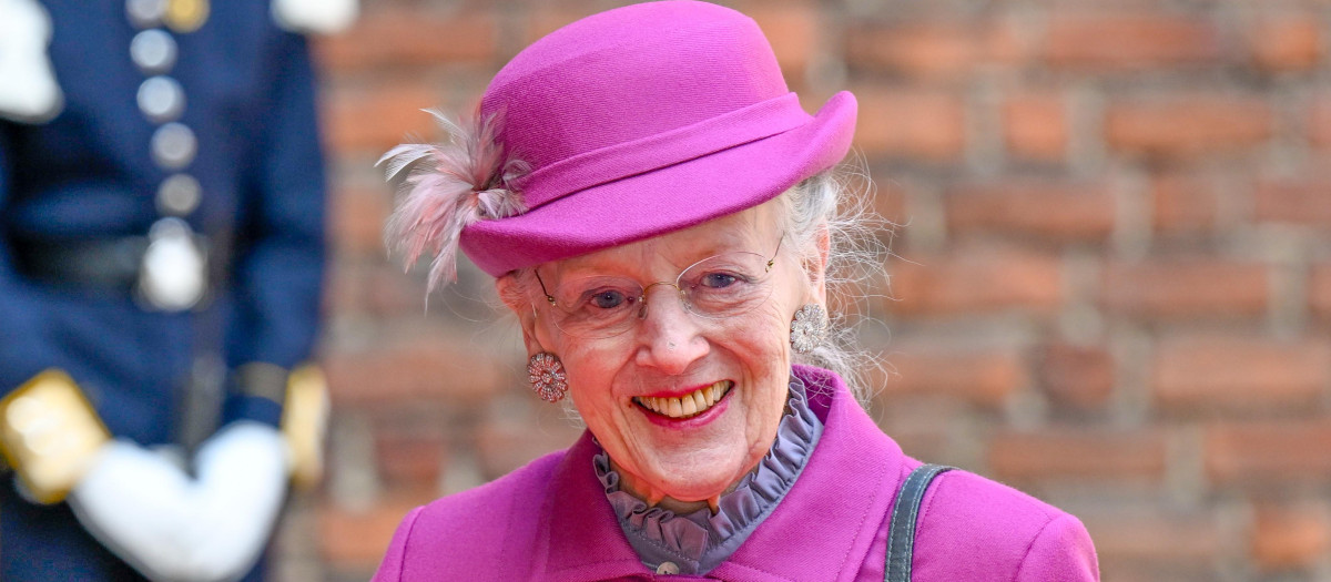 La Reina Margarita de Dinamarca


Pictured: margrethe ii of denmark
Ref: BLU_S9958246 300426 NON-EXCLUSIVE
Picture by:  / SplashNews.com

Splash News and Pictures
USA: 310-525-5808 
UK: 020 8126 1009
eamteam@shutterstock.com

World Rights, No Netherlands Rights *** Local Caption *** .