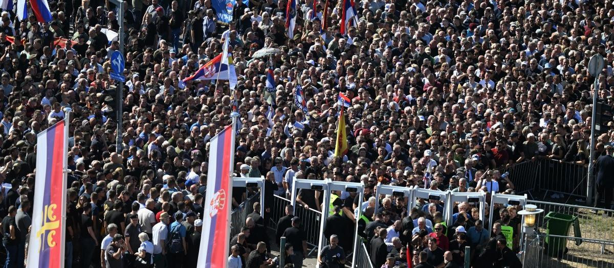 Mourners queue as they arrive to take part in a public memorial on the day of the funeral ceremony for late Bosnian Serb military leader Ratko Mladic at St Lukas church in Belgrade, on September 7, 2026. Mladic, 84, died last week after suffering several strokes while serving a life sentence in The Hague for war crimes committed during the 1990s war in Bosnia. (Photo by OLIVER BUNIC / AFP)