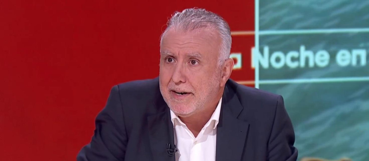 Ángel Víctor Torres, ministro de Política Territorial y Memoria Democrática