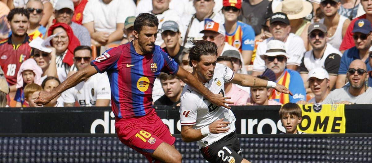 El jugador del Barcelona Rodrigo Hernández, durante el Valencia - Barcelona del pasado domingo