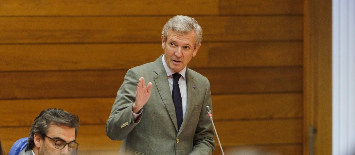 El presidente de la Xunta de Galicia, Alfonso Rueda, en el Parlamento de Galicia