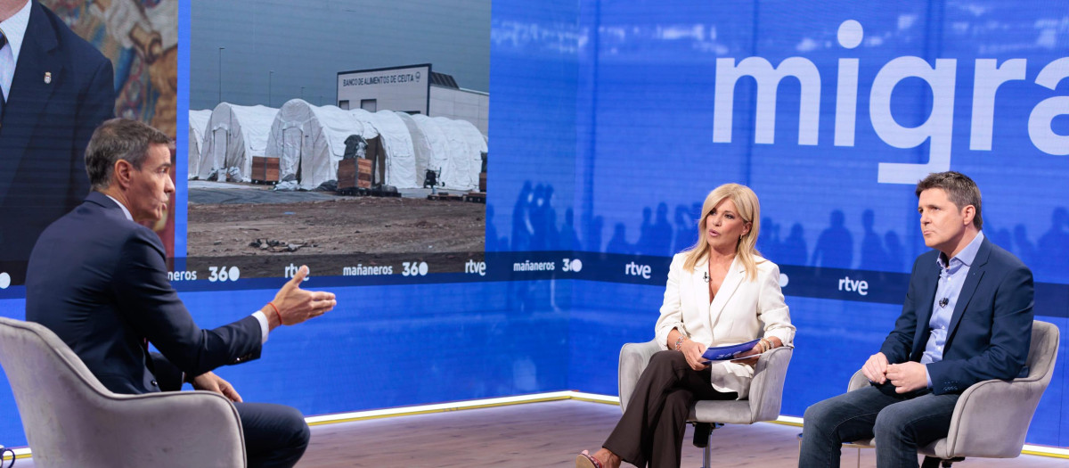 Esther Palomera y Jesús Cintora han entrevistado a Sánchez en Mañaneros 360