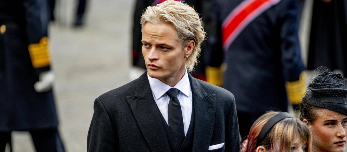 Marius Borg en el funeral de Estado del Rey Harald V