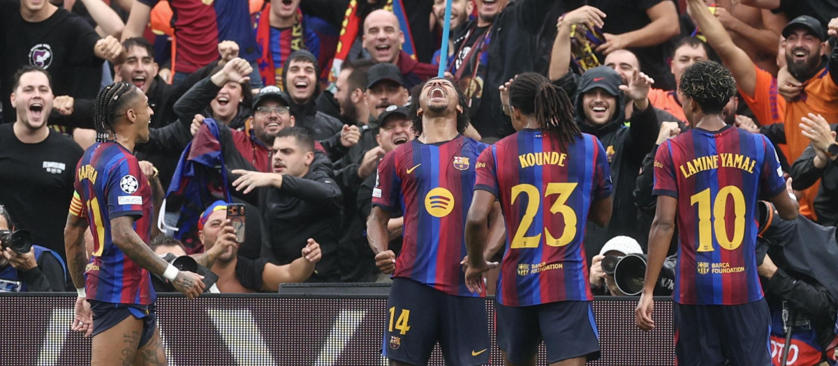 Karim Adeyemi celebra el 2-0 del Barça ante el Feyenoord
