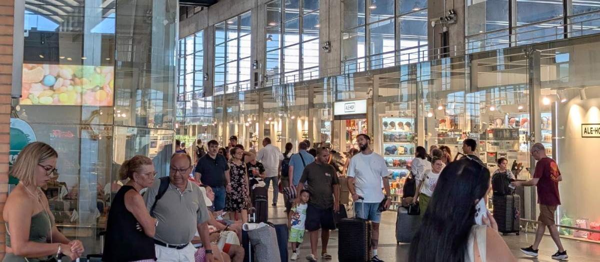 Viajeros afectados en la estación de Córdoba