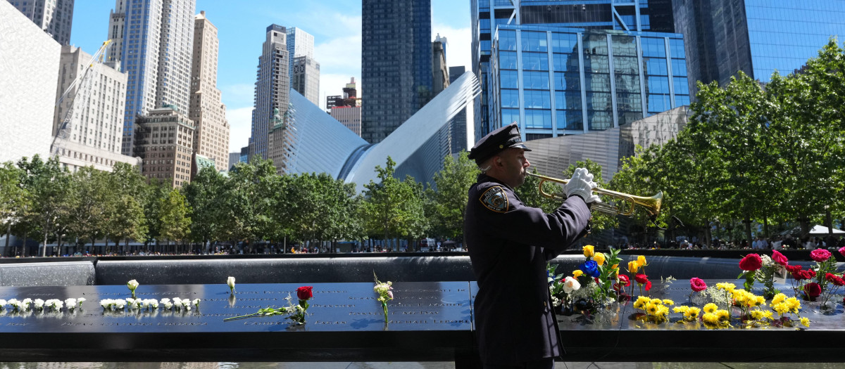 9/11 Memorial & Museum de Nueva York en el lugar donde cayeron las Torres Gemelas en 2001