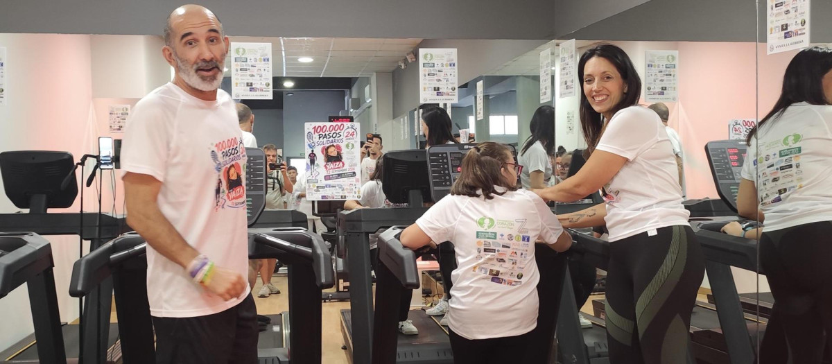 Hugo Girão comienza el reto de andar 100.000 pasos en 24 horas con el fin de recaudar fondos solidarios para que la niña zamorana Yaiza pueda adquirir un traje especial


EFE/ Mariam A. Montesinos