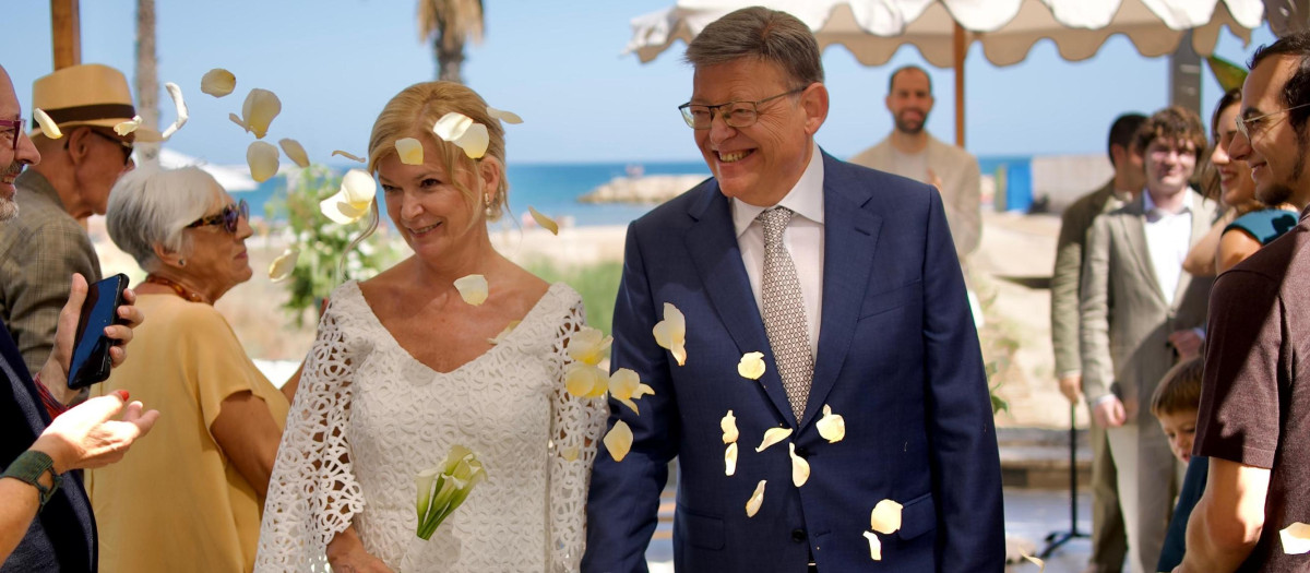 Imagen tomada este sábado de la boda de Ximo Puig y Gabriela Bravo