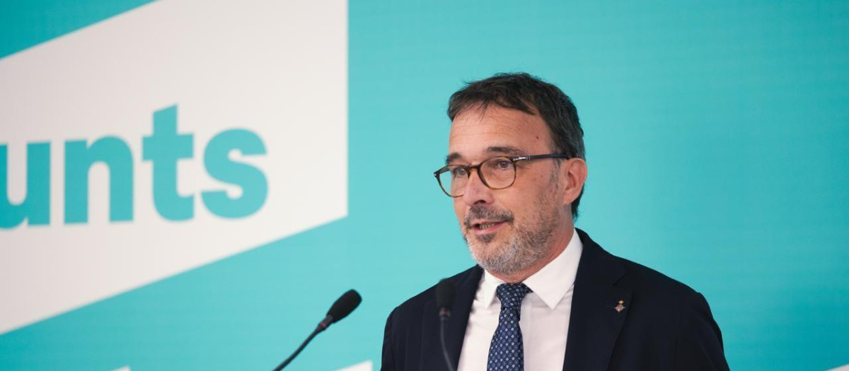 El dirigente de Junts Josep Rius durante la rueda de prensa de este lunes
