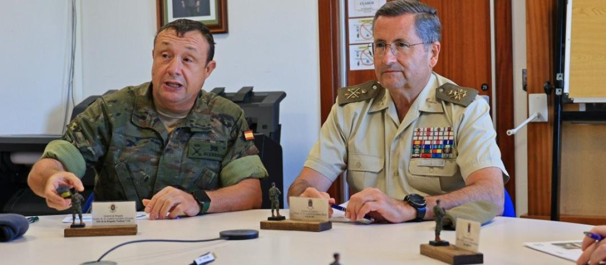 El Jefe de Estado Mayor del Ejército de Tierra (JEME), general de ejército Amador Enseñat y Berea, realiza una visita de inspección a la Brigada “Galicia” VII (BRILAT), en la Base “General Morillo”, en Figueirido (Pontevedra)