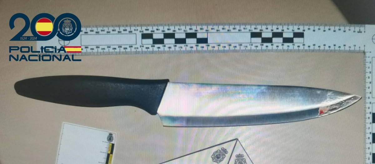 Cuchillo utilizado en la agresión.