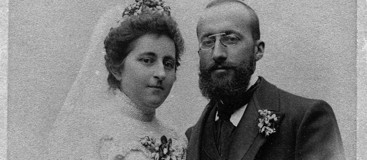 María Goyri y Ramón Menéndez Pidal el día de su boda, en mayo de 1900