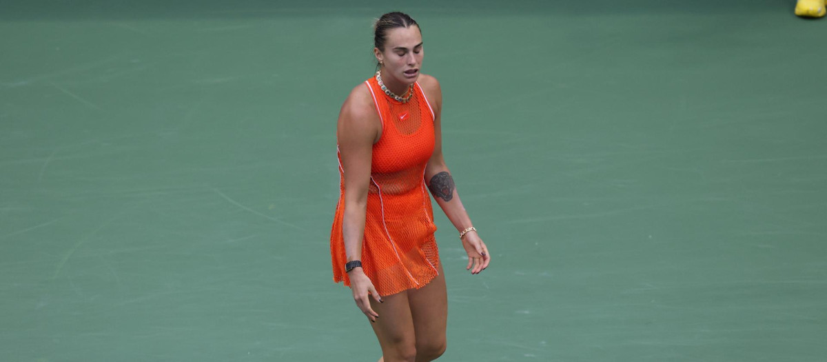 Sabalenka tuvo que pagar una multa de 7.500 dólares por romper la raqueta en la final del US Open