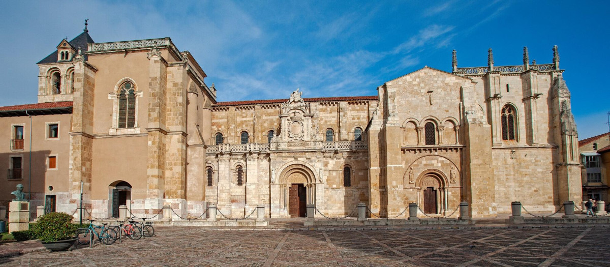 Real Colegiata de San Isidro, León