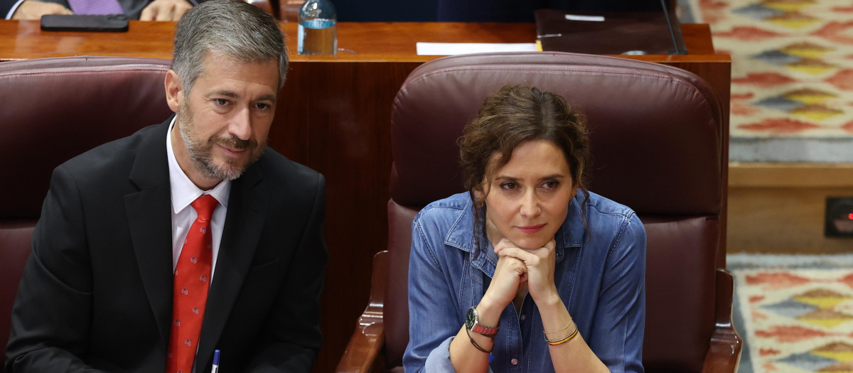 La presidenta de la Comunidad de Madrid, Isabel Díaz Ayuso, y el Consejero de Presidencia, Justicia y Administración Local, Miguel Ángel García Martín