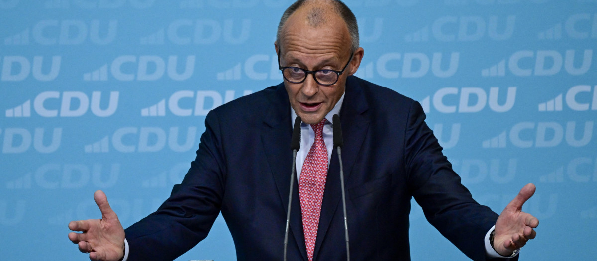 Friedrich Merz, canciller de Alemania, en un acto de campaña en Berlín
