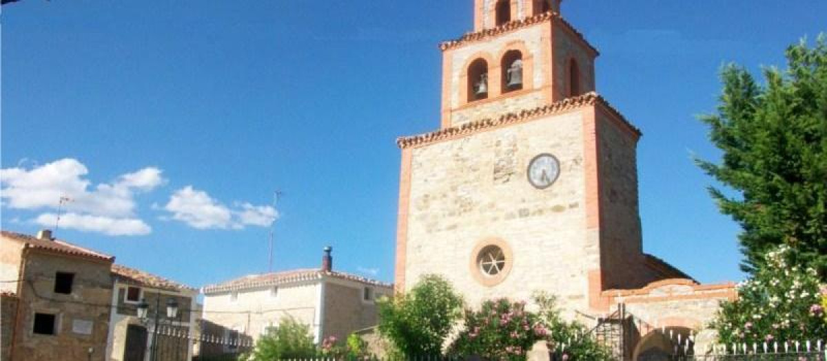 Iglesia de San Pedro en Valdeprado, provincia de Soria