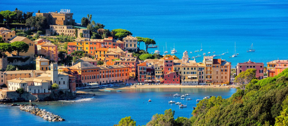Bonita imagen de Sestri Levante, destino del tren regional que parte de Génova