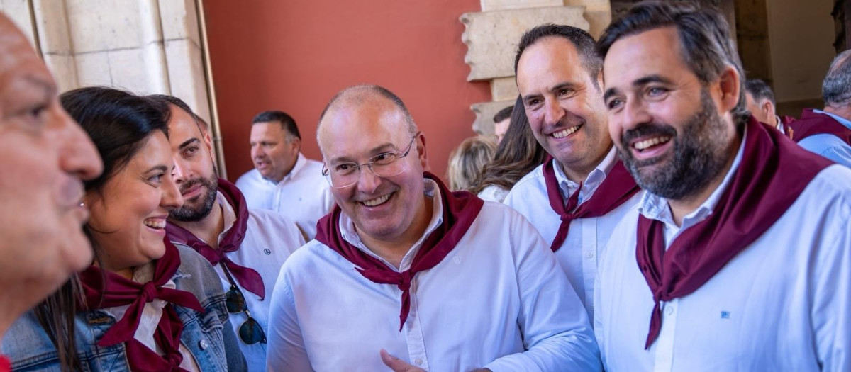 El presidente del PP de C-LM, Paco Núñez, junto al secretario general del partido a nivel nacional, Miguel Tellado