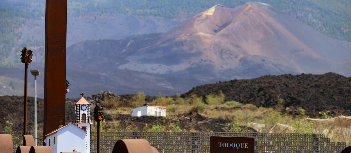 Vista del volcán Tajogaite en la isla de La Palma cinco años después de su erupción