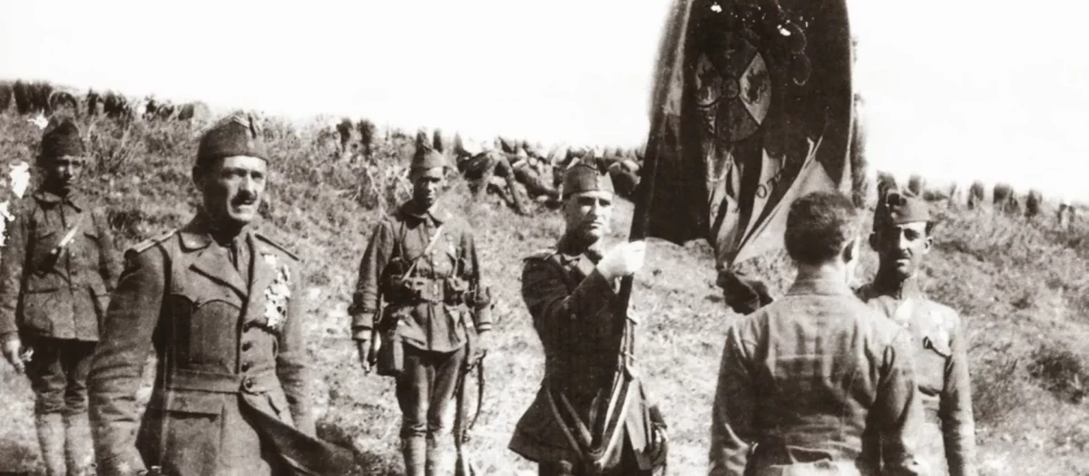 La primera jura de bandera de La Legión española en octubre de 1920 en el llano de El Tarajal, Ceuta