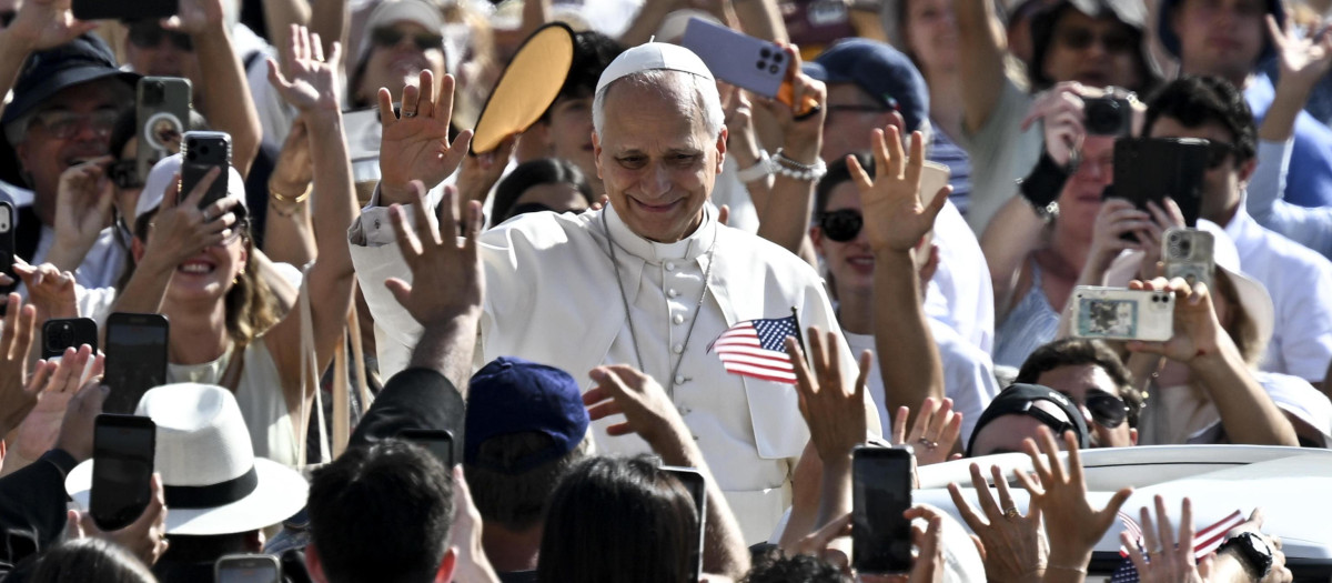 El Papa León XIV en la Plaza de San Pedro