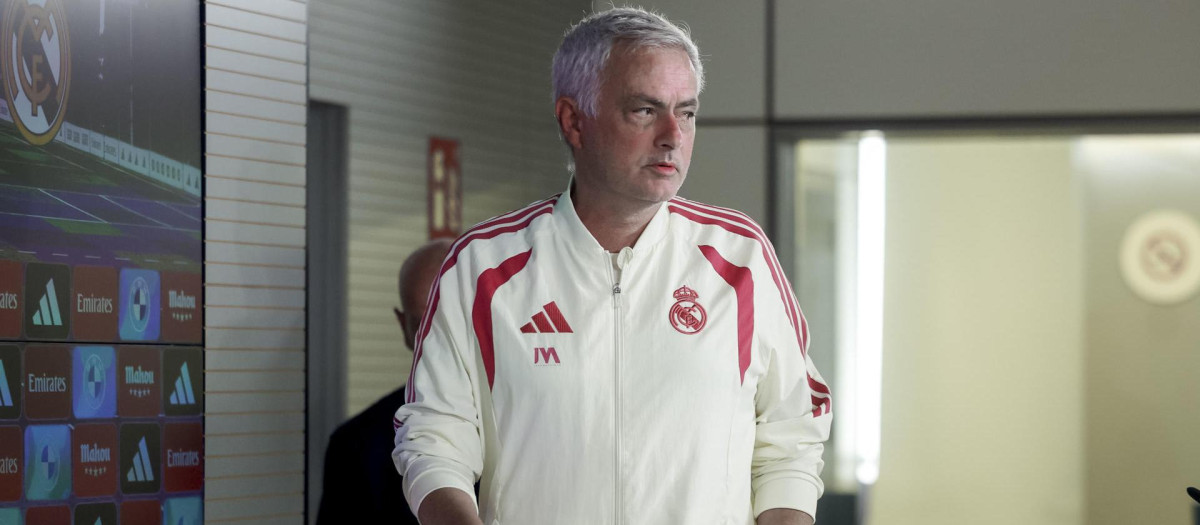 José Mourinho, ofrece una rueda de prensa este sábado, en la víspera de su encuentro de LaLiga ante el Atlético de Madrid