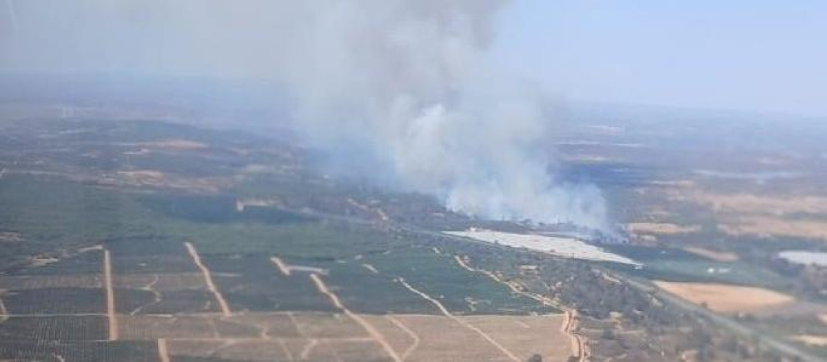 Incendio forestal declarado este sábado en Ayamonte

REMITIDA / HANDOUT por INFOCA
Fotografía remitida a medios de comunicación exclusivamente para ilustrar la noticia a la que hace referencia la imagen, y citando la procedencia de la imagen en la firma
19/9/2026