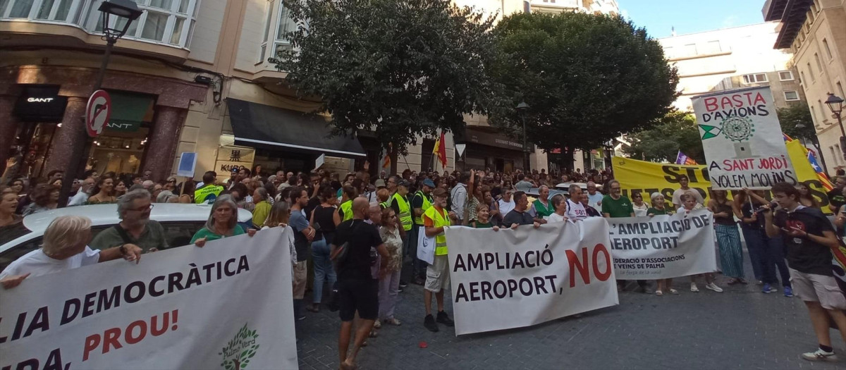 Manifestación de este domingo en Palma contra la ampliación del aeropuerto de Son Sant Joan

EUROPA PRESS
20/9/2026