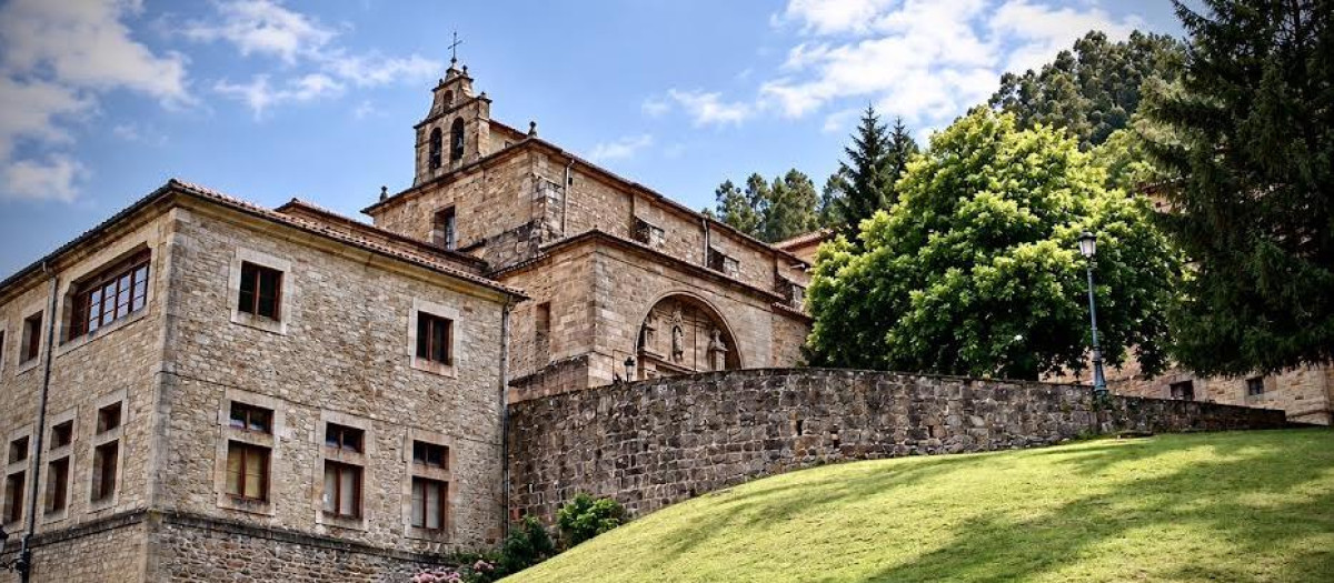El santuario de Nuestra Señora de Las Caldas, en Cantabria