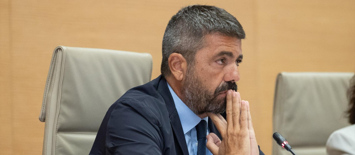 Imagen tomada este lunes de Carlos Mazón compareciendo en la comisión de investigación de la dana en el Congreso de los DiputadosEFE / Zipi



Imagen tomada este lunes de Carlos Mazón compareciendo en la comisión de investigación de la dana en el Congreso de los DiputadosEFE / Zipi


Imagen tomada este lunes de Carlos Mazón compareciendo en la comisión de investigación de la dana en el Congreso de los Diputados