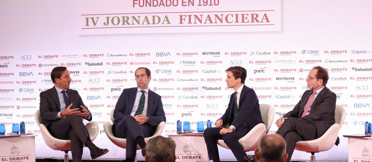 Enrique Serra, Pablo Martínez-Pina, Jorge Sanz y Lucas González Ojeda.
