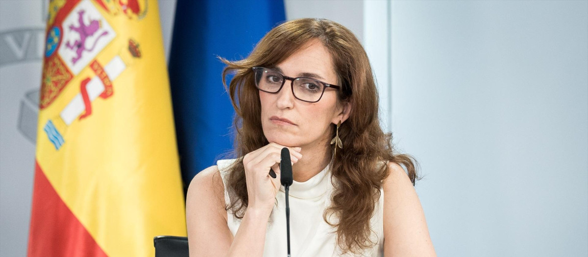 La ministra de Sanidad, Mónica García, durante una rueda de prensa posterior a la reunión del Consejo de Ministros
