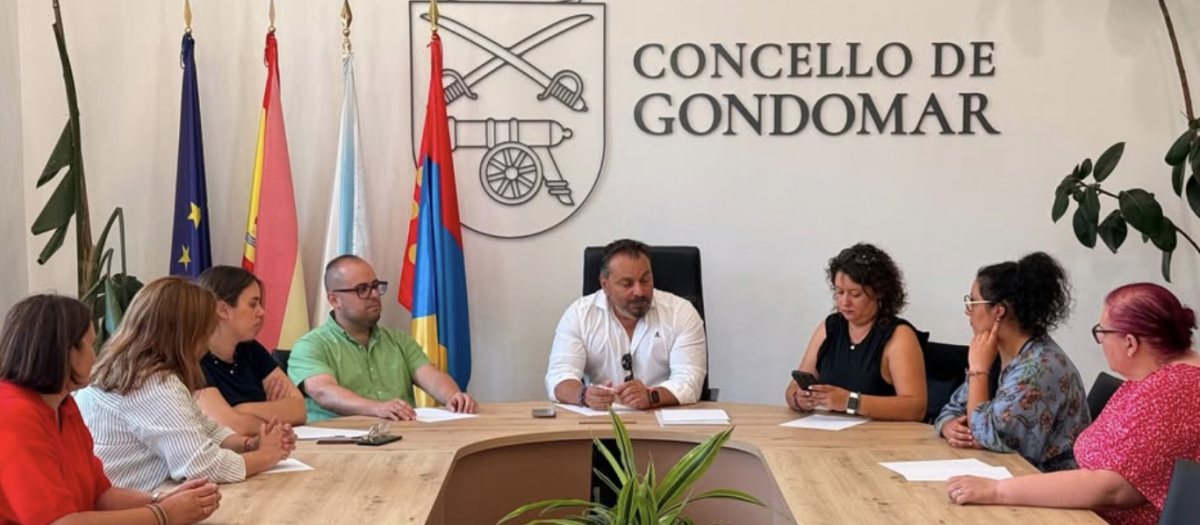 Alcalde de Gondomar, Paco Ferreira, y su equipo