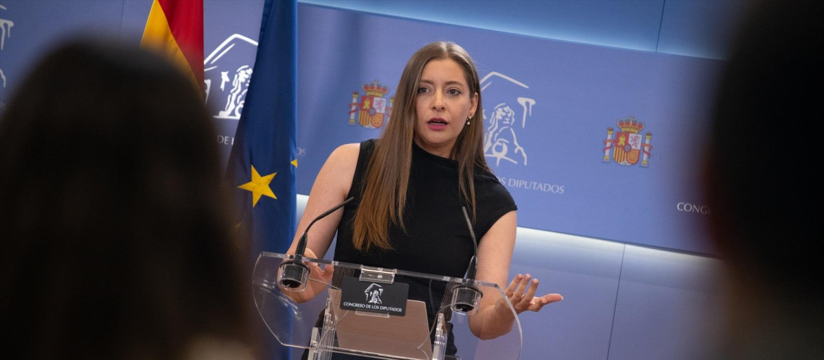 La portavoz del PP en el Congreso, Ester Muñoz, durante una rueda de prensa en el Congreso de los Diputados, a 16 de junio de 2026