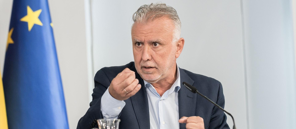 El ministro de Política Territorial y Memoria Democrática, Ángel Víctor Torres